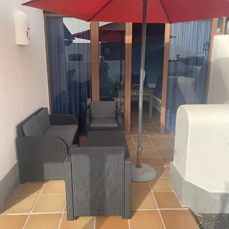 Faro Park Bella Heated Pool Ferienhaus Playa Blanca (Lanzarote)